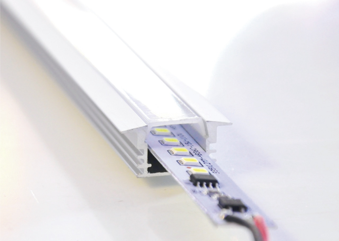Perfil Incrustar Cinta LED  2 Metros